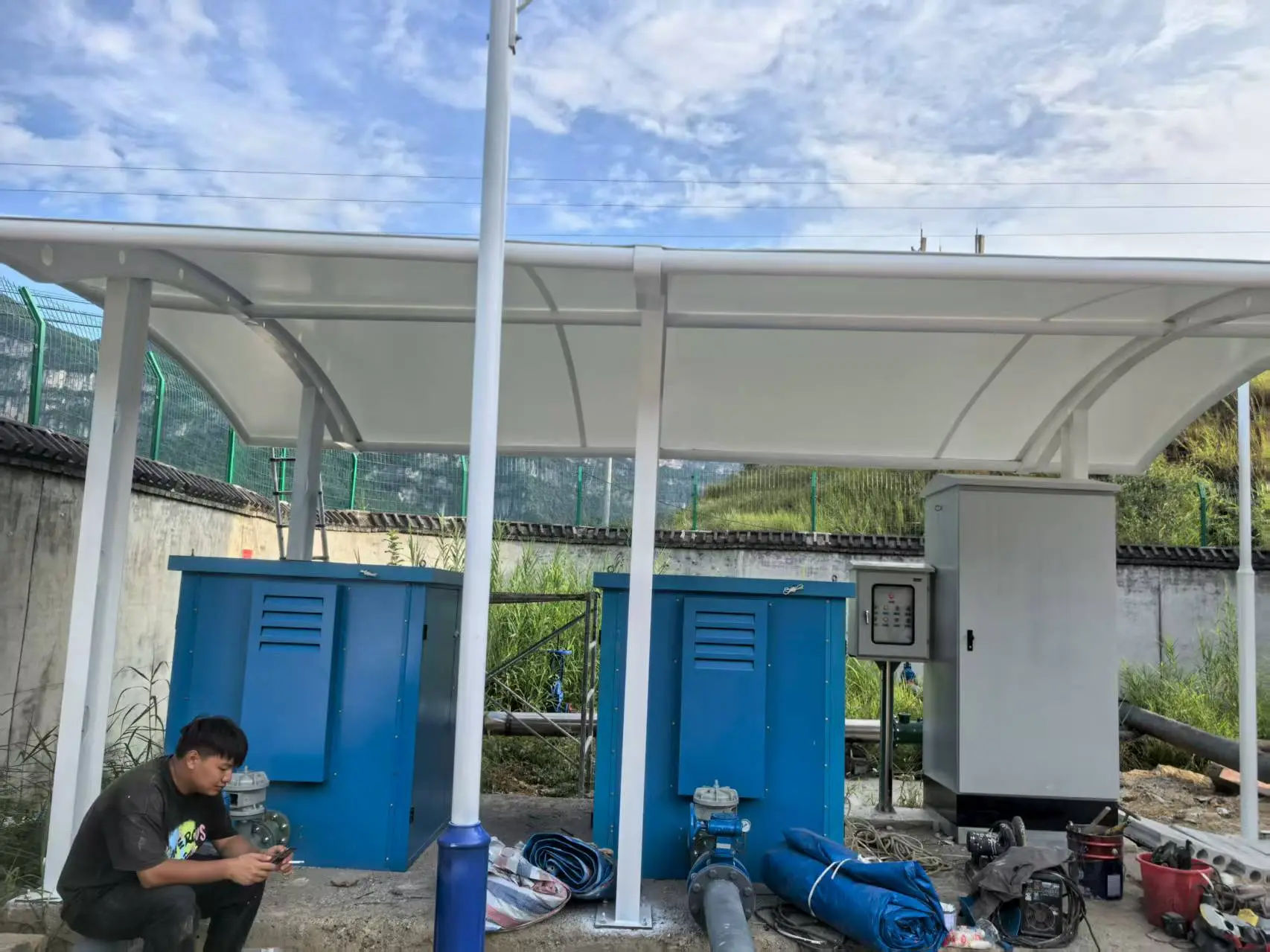 贵州赫章膜结构棚怎么选？多雨高湿山区，避开低价铁皮棚与劣质膜材坑