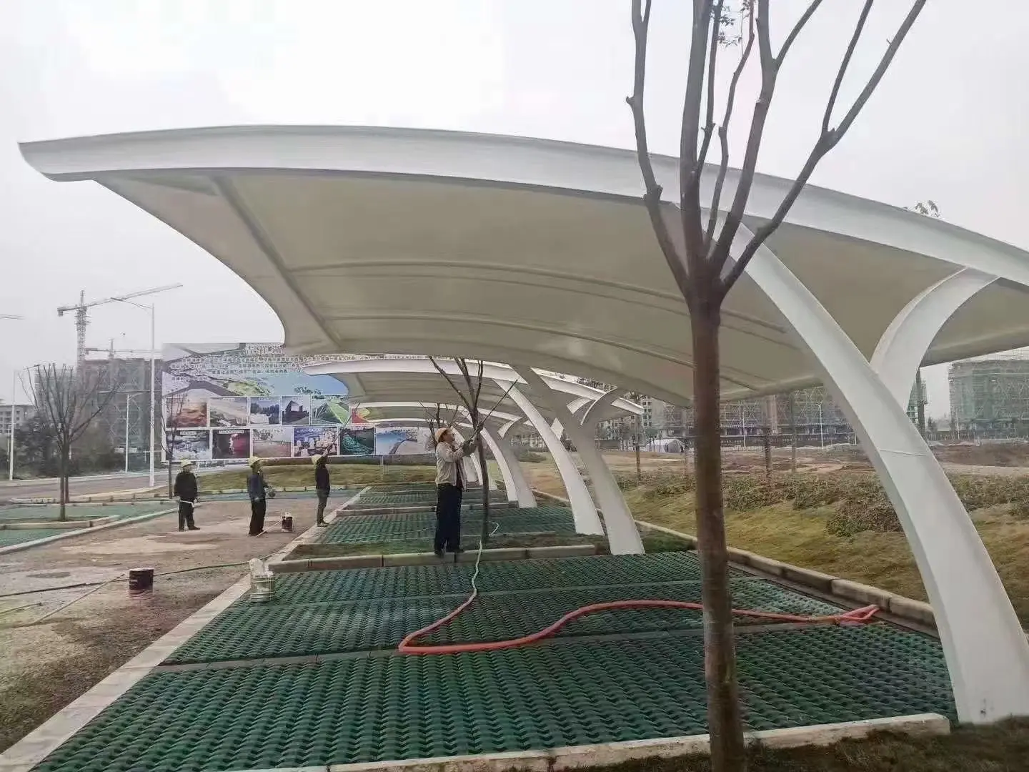贵州赫章膜结构车棚采购避坑指南:本地气候不同,别拿低价当性价比